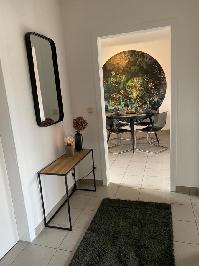 Bostel 1 - Modernes Dachgeschoss-Studio In Duisburg Meiderich, 4,7 Km Hbf, U-Bahn 250M, Flughafen Duesseldorf 28 Km, Landschaftspark 2,9 Km, 5 Gehminuten Von Herzklinik Entfernt Extérieur photo